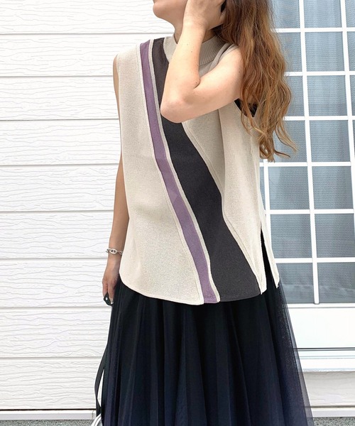 Q（キュー）の「シアーラインニット（ニット/セーター・レディース・ネイビー/グレイッシュベージュ・MEDIUM）」の12枚目の写真