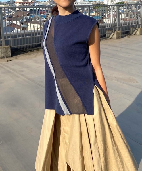 Q（キュー）の「シアーラインニット（ニット/セーター・レディース・ネイビー/グレイッシュベージュ・MEDIUM）」の21枚目の写真