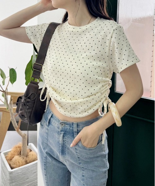 one after another NICE CLAUP(ワンアフターアナザーナイスクラップ)の「サイドドロストT/WEB限定アイテム(Tシャツ/カットソー・レディース・ブラック/アイボリー/ピンク・FREE)」の2枚目の写真