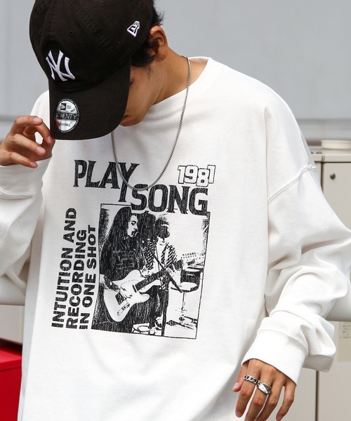 ZIP FIVE(ジップファイブ)の「【ZIP FIVE】 フォトグラフィック プリント ルーズシルエット 長袖 Tシャツ / ロンT(Tシャツ/カットソー・メンズ・ホワイト×ブラック/ホワイト×ブルー/ホワイト系3/ホワイト系2/ホワイト系1/ホワイト系・LARGE/MEDIUM)」の5枚目の写真