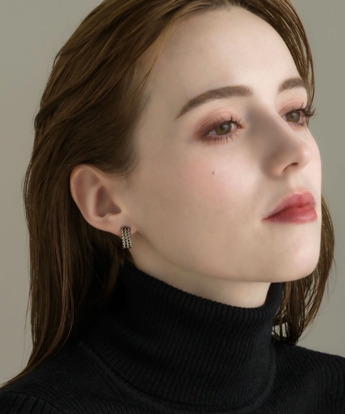 muku(ムク)の「ハーフロープピアス(ピアス(両耳用)・レディース・シルバー/ゴールド・FREE)」の9枚目の写真