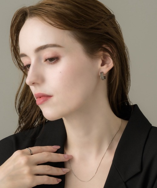 muku(ムク)の「ハーフロープピアス(ピアス(両耳用)・レディース・シルバー/ゴールド・FREE)」の15枚目の写真