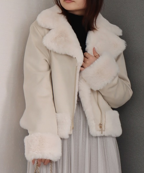 libelle more（リベル モア）の「スウェードポンチエコファー付きライダースジャケット（ライダースジャケット・レディース・ピンク/アイボリー/グレー/ベージュ/モカ・L/M）」の2枚目の写真