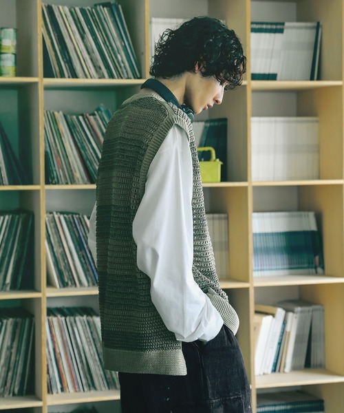 Bleme（ブレム）の「透かし編み メランジ ボーダー ルーズ メッシュ ニットベスト（ベスト・メンズ・ブラック系/グリーン系・L/M/S/XL）」の18枚目の写真