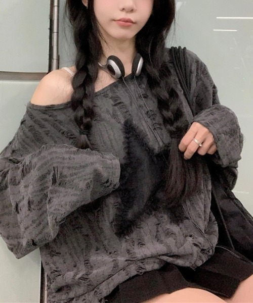 LADY LIKE(レディライク)の「星型チュールサイド絞りダメージ加工トップス(Tシャツ/カットソー・レディース・ホワイト/ダークグレー・M)」の6枚目の写真