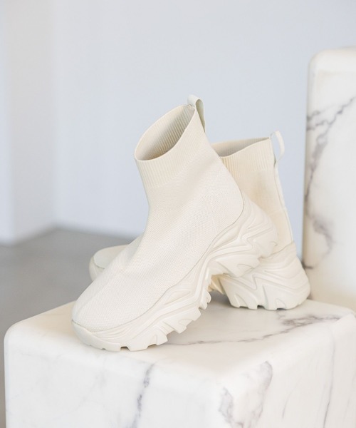LAKOLE(ラコレ)の「ニットスニーカーソールブーツ / 140064(ブーツ・レディース・アイボリー/ブラック・MEDIUM/LARGE)」の15枚目の写真