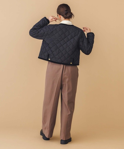 Gready Brilliant（グレディブリリアン）の「クルーキルティングジャケット（ノーカラージャケット・レディース・ブラック・FREE）」の4枚目の写真