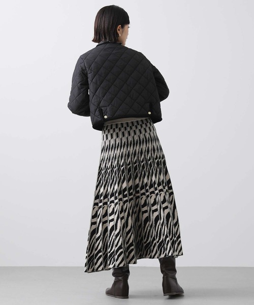 Gready Brilliant（グレディブリリアン）の「クルーキルティングジャケット（ノーカラージャケット・レディース・ブラック・FREE）」の22枚目の写真