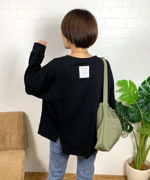 CRB(シーアールビー)の「ジップ付ポケットトップス(Tシャツ/カットソー・レディース・ブラック/カーキ/チャコールグレー・F)」の7枚目の写真