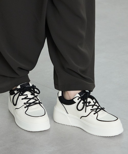 ORiental TRaffic(オリエンタルトラフィック)の「バイカラーボリュームソールスニーカー/OT3750(スニーカー・レディース・ブラック×ホワイト/ホワイト/レッド/ブラウン・35/36/37/38/39/40/41/42)」の19枚目の写真