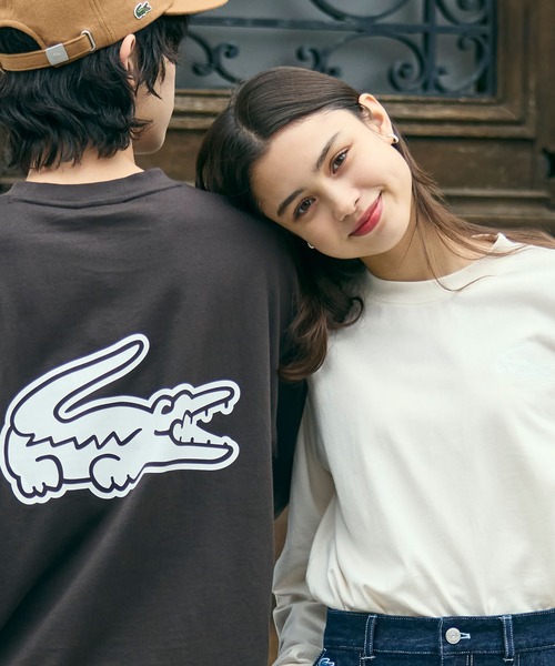 セール】【オンライン限定】LACOSTE オーバーサイズ バックプリント