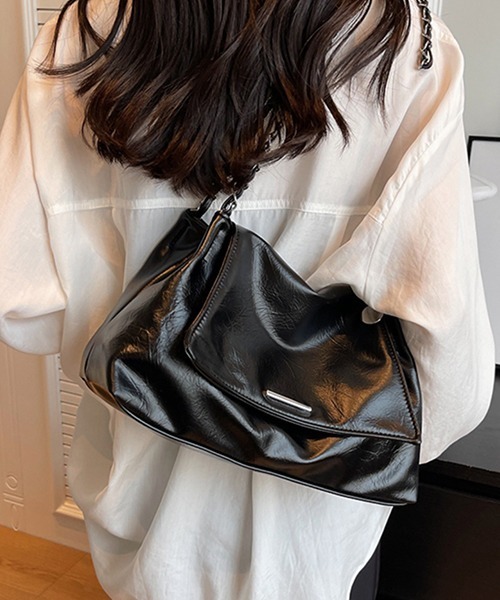 c.u.l（シーユーエル）の「チェーンショルダー フラップショルダーバッグ cula1035（ショルダーバッグ・レディース・ホワイト/ブラック/シルバー・FREE）」の7枚目の写真