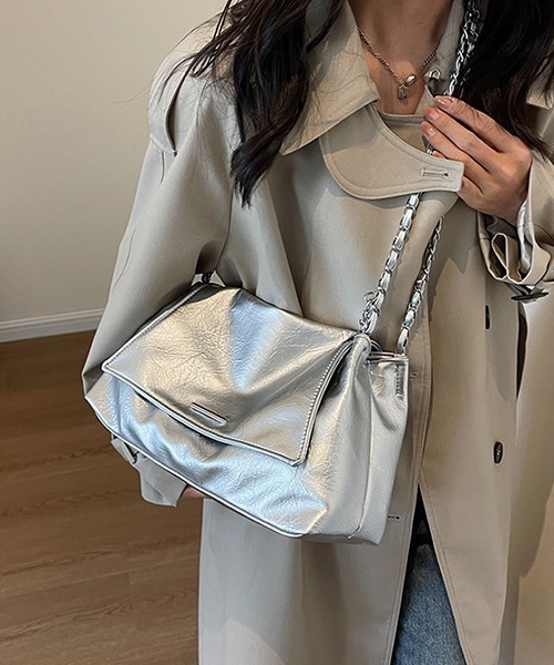 c.u.l（シーユーエル）の「チェーンショルダー フラップショルダーバッグ cula1035（ショルダーバッグ・レディース・ホワイト/ブラック/シルバー・FREE）」の10枚目の写真