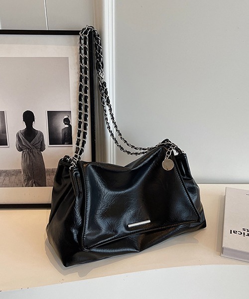 c.u.l（シーユーエル）の「チェーンショルダー フラップショルダーバッグ cula1035（ショルダーバッグ・レディース・ホワイト/ブラック/シルバー・FREE）」の15枚目の写真