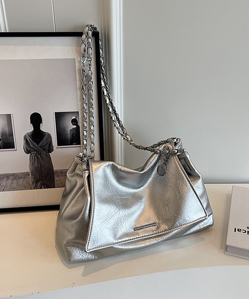 c.u.l（シーユーエル）の「チェーンショルダー フラップショルダーバッグ cula1035（ショルダーバッグ・レディース・ホワイト/ブラック/シルバー・FREE）」の17枚目の写真