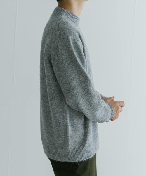 URBAN RESEARCH（アーバンリサーチ）の「『UR GREEN』CREW NECK KNIT（ニット/セーター・メンズ・チャコールグレー/ライトグレー/ネイビー/カーキ/イエロー系その他・MEDIUM/LARGE）」の8枚目の写真