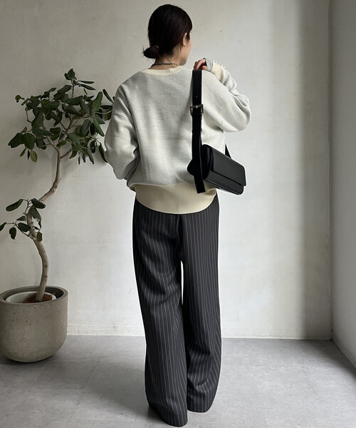 DouDou(ドゥドゥ)の「【WEB限定】 2WAY袖パールロゴニットトップス(ニット/セーター・レディース・ブラック/チャコールグレー/オフホワイト・FREE)」の8枚目の写真