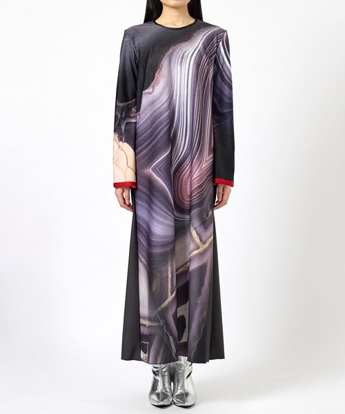 MUKASA（ムカサ）の「【MUKASA/ムカサ】RARE STONE PRINT DRESS/プリントワンピース（ドレス・レディース・グレー・FREE）」の2枚目の写真