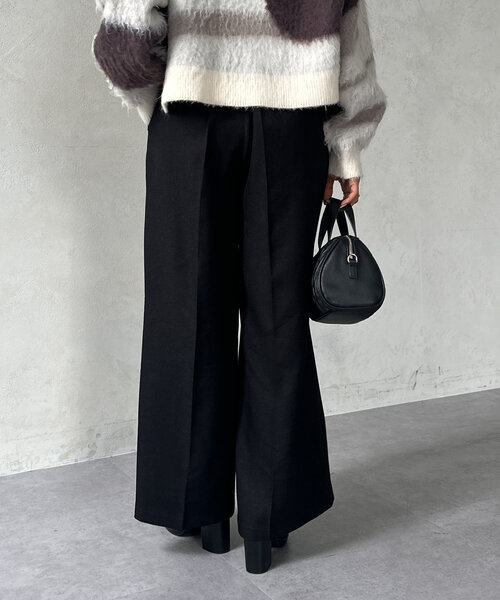 Thevon（ゼボン）の「GOLDジップタックパンツ（スラックス・レディース・チャコールグレー/ブラック/ブラウン・S/M）」の6枚目の写真