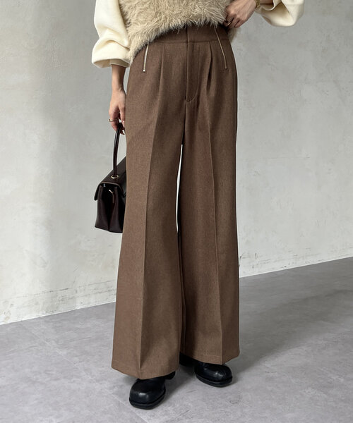 Thevon（ゼボン）の「GOLDジップタックパンツ（スラックス・レディース・チャコールグレー/ブラック/ブラウン・S/M）」の16枚目の写真