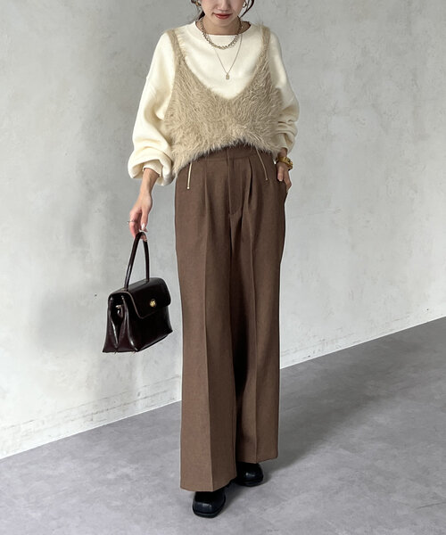 Thevon（ゼボン）の「GOLDジップタックパンツ（スラックス・レディース・チャコールグレー/ブラック/ブラウン・S/M）」の10枚目の写真