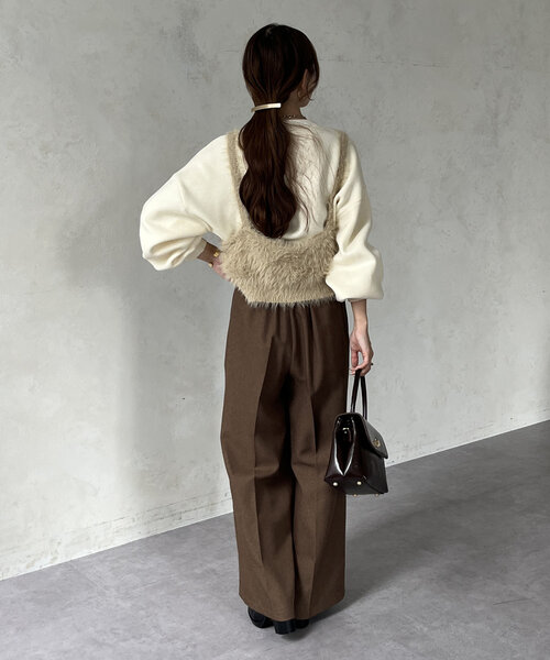 Thevon（ゼボン）の「GOLDジップタックパンツ（スラックス・レディース・チャコールグレー/ブラック/ブラウン・S/M）」の12枚目の写真