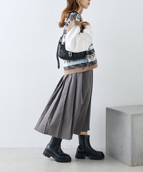 w closet（ダブルクローゼット）の「プリーツミディスカート（スカート・レディース・チャコールグレー/ブラウン/ベージュ・FREE）」の11枚目の写真