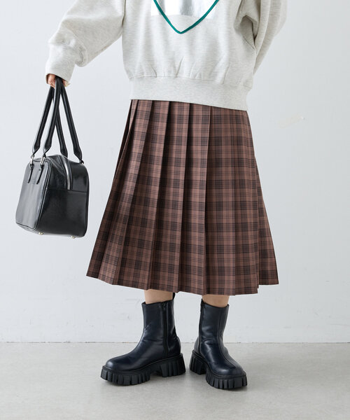 w closet（ダブルクローゼット）の「プリーツミディスカート（スカート・レディース・チャコールグレー/ブラウン/ベージュ・FREE）」の15枚目の写真