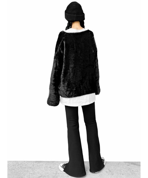 【LVEU.】モヘアVネックシャギーニット(Ai select) / トップス シャギー モヘア セーター ニット Vネック 起毛 ふわふわ 暖かい オーバー ブラック ホワイト（ニット/セーター）｜LVEU.（ラブユ.）