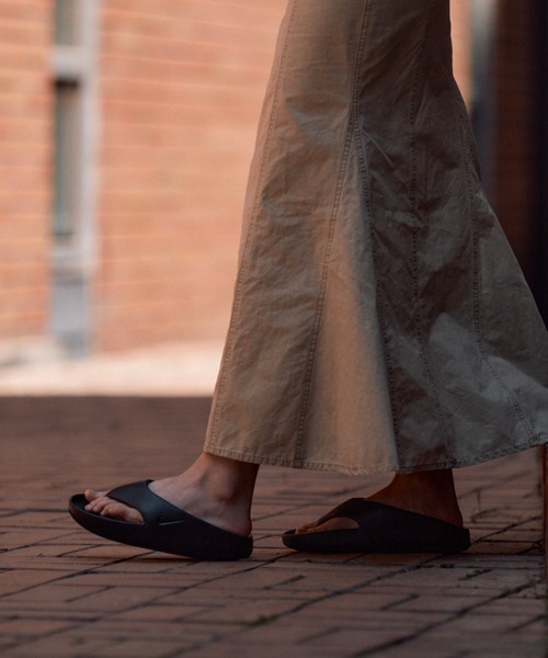 NIKE(ナイキ)の「ナイキ カーム ウィメンズ フリップ フロップ / Nike Calm Women's Flip Flops FD4115-001 Black(サンダル・レディース・ブラック・22/23/24/25/26/27/28/29)」の7枚目の写真