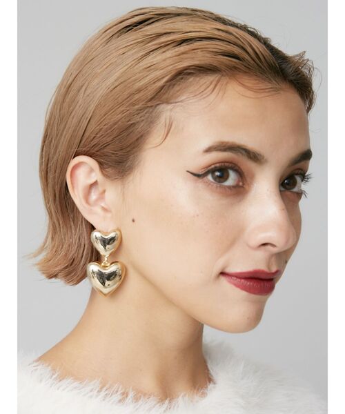 EVRIS(エヴリス)の「DOUBLE HEARTピアス(ピアス(両耳用)・レディース・シルバー/ゴールド・FREE)」の2枚目の写真