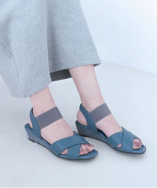 enchanted（エンチャンテッド）の「クロスワンストゴムウエッジサンダル（サンダル・レディース・ブラック/ブルーグレー/シルバー/シルバーグレー・S/M/L/LL）」の4枚目の写真
