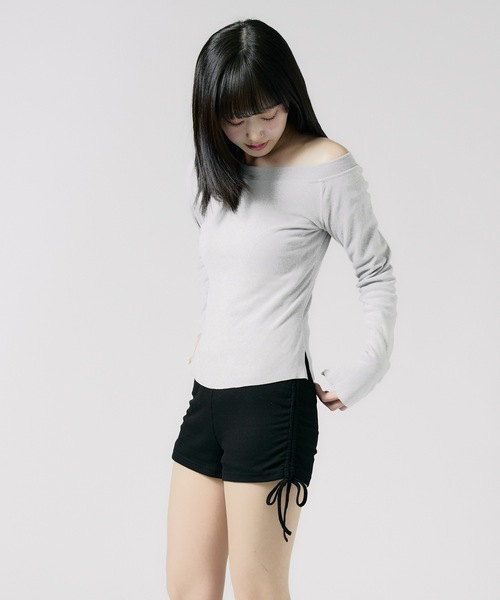 Chick(チック)の「Soft Tach Offshoulder Knit Sewn / ソフトタッチ オフショル ニットソー 夏物 夏服(Tシャツ/カットソー・レディース・グレー/ブラック・FREE)」の1枚目の写真