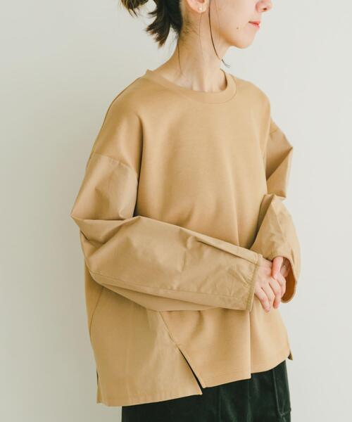 ITEMS URBANRESEARCH(アイテムズ アーバンリサーチ)の「ドッキングプルオーバー(Tシャツ/カットソー・レディース・オフホワイト/チャコールグレー/ベージュ・FREE)」の1枚目の写真