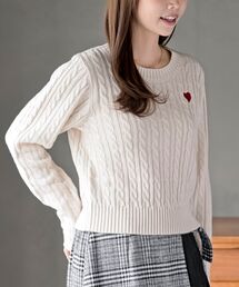 ハート刺繍ケーブルニットプルオーバー