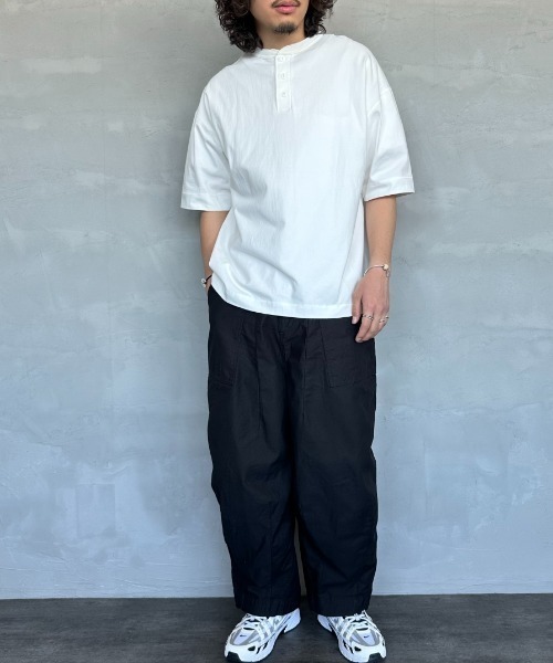 Healthknit（ヘルスニット）の「[HEALTHKNIT/ヘルスニット] 別注 ビッグシルエット ヘンリーネックTシャツ（Tシャツ/カットソー・レディース・ブラック/ホワイト/オートミール・S/M/L/XL/XXL）」の6枚目の写真