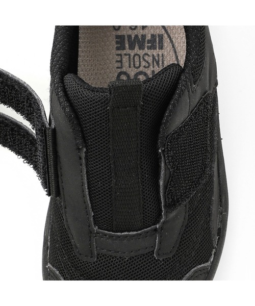 IFME（イフミー）の「【ZOZOTOWN限定】KIDS｜IFME+  太ベルトスニーカー（スニーカー・キッズ・ブラック・16.5cm/16.0cm/15.5cm/15.0cm/19.0cm/18.5cm/18.0cm/17.5cm/17.0cm）」の8枚目の写真