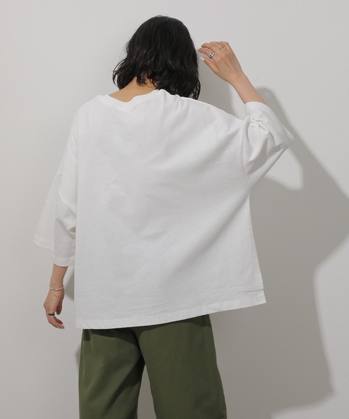 emesuelee(エメスーリー)の「UV遮蔽率90%以上 ヘビーウェイト天竺ワイドプルオーバー(Tシャツ/カットソー・レディース・ネイビー/グレイッシュベージュ/ブラック/アイボリー/ブルー・フリー)」の14枚目の写真