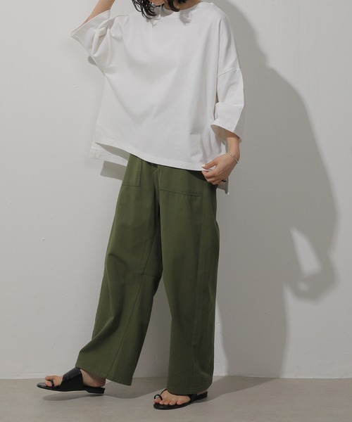 emesuelee(エメスーリー)の「UV遮蔽率90%以上 ヘビーウェイト天竺ワイドプルオーバー(Tシャツ/カットソー・レディース・ネイビー/グレイッシュベージュ/ブラック/アイボリー/ブルー・フリー)」の17枚目の写真