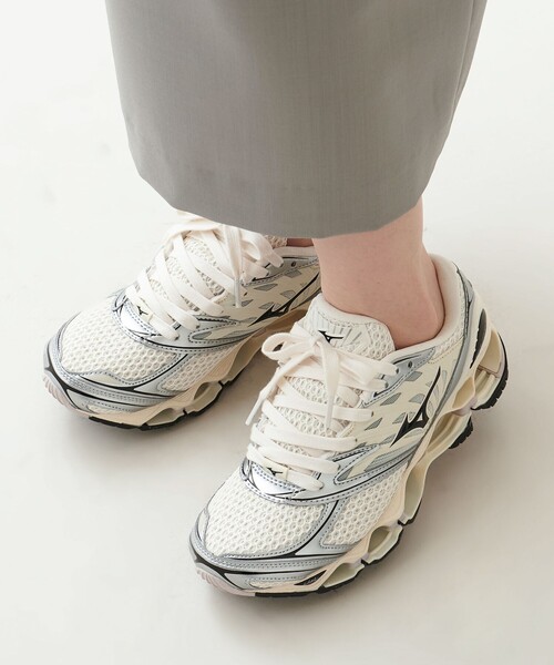 MIZUNO（ミズノ　）の「＜MIZUNO＞WAVE PROPHECY LS（スニーカー・レディース・ホワイト/ブラック・70/60/50/80）」の9枚目の写真