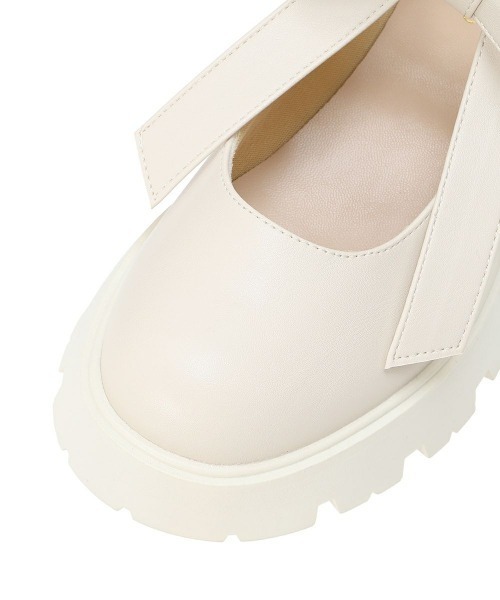 F i.n.t(フィント)の「ビッグリボン厚底パンプス/ fint フィント(パンプス・レディース・アイボリー/ブラック・S/M/L)」の16枚目の写真