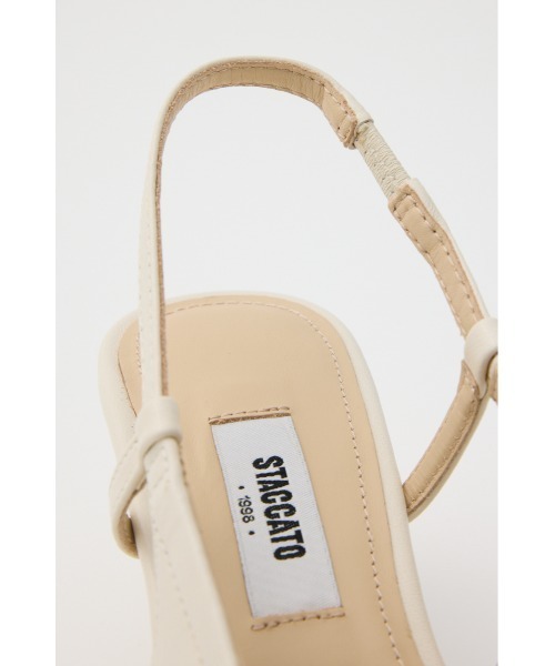 STACCATO(スタッカート)の「ソフティギャザーオープンパンプス(パンプス・レディース・ホワイト/ゴールド・22.5cm/23cm/23.5cm/24cm/24.5cm)」の19枚目の写真