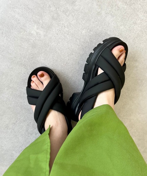 ORiental TRaffic（オリエンタルトラフィック）の「クロスベルト厚底サンダル/51201（サンダル・レディース・ブラック/ベージュ・S/M/L/LL/SS/3L）」の3枚目の写真