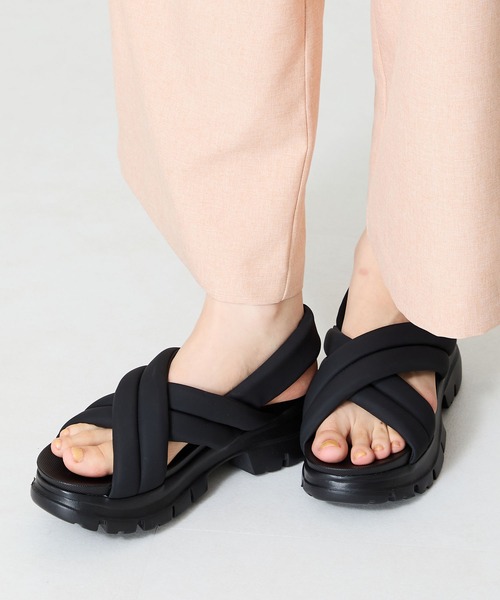 ORiental TRaffic（オリエンタルトラフィック）の「クロスベルト厚底サンダル/51201（サンダル・レディース・ブラック/ベージュ・S/M/L/LL/SS/3L）」の12枚目の写真