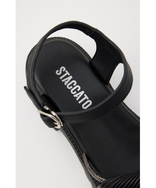 STACCATO（スタッカート）の「クレープツイストタンクソールサンダル（サンダル・レディース・ホワイト/ブラック・24.0cm/24.5cm/23.5cm/22.5cm/23.0cm）」の12枚目の写真