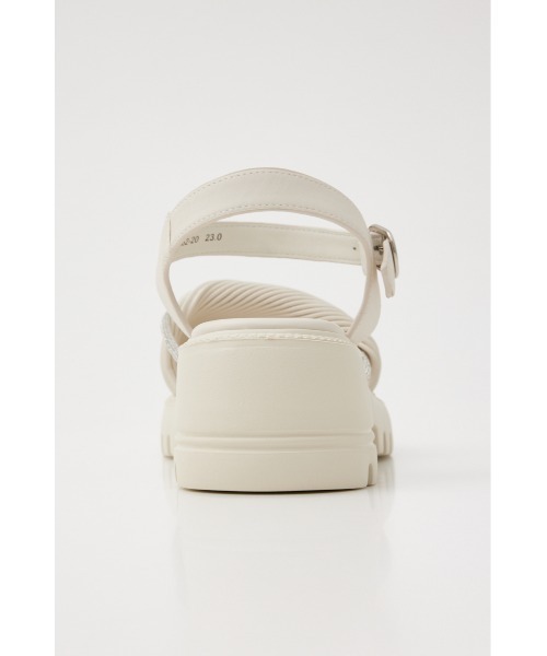 STACCATO（スタッカート）の「クレープツイストタンクソールサンダル（サンダル・レディース・ホワイト/ブラック・24.0cm/24.5cm/23.5cm/22.5cm/23.0cm）」の17枚目の写真
