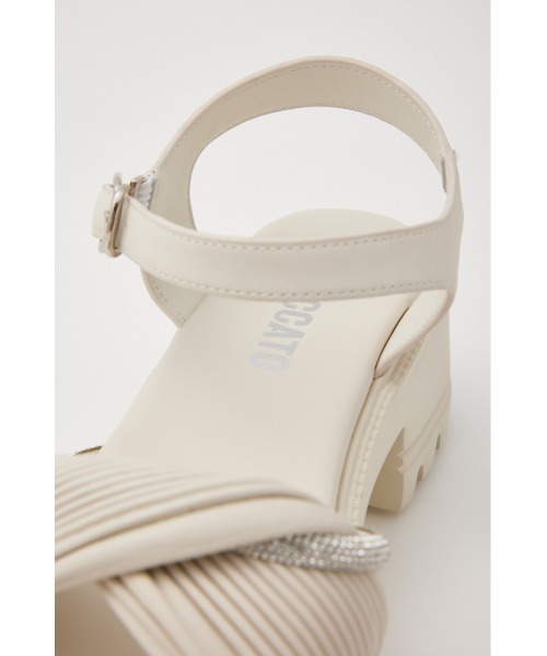 STACCATO（スタッカート）の「クレープツイストタンクソールサンダル（サンダル・レディース・ホワイト/ブラック・24.0cm/24.5cm/23.5cm/22.5cm/23.0cm）」の22枚目の写真