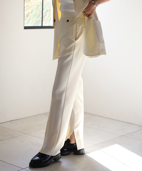 ENC（エンク）の「wool like straight slit pants / ウールライク裾スリットストレートパンツ（その他パンツ・レディース・ブラック/ブラウン系その他/キナリ/ライトカーキ・M/L）」の6枚目の写真