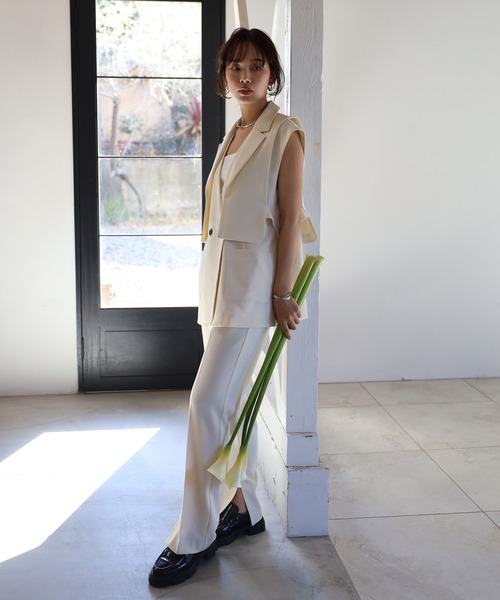 ENC（エンク）の「wool like straight slit pants / ウールライク裾スリットストレートパンツ（その他パンツ・レディース・ブラック/ブラウン系その他/キナリ/ライトカーキ・M/L）」の9枚目の写真