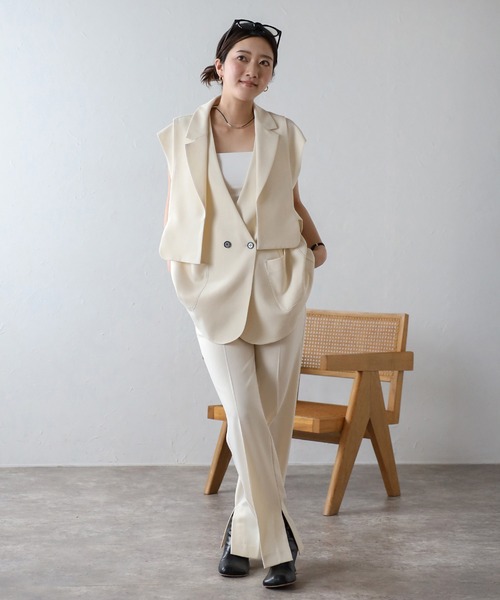 ENC（エンク）の「wool like straight slit pants / ウールライク裾スリットストレートパンツ（その他パンツ・レディース・ブラック/ブラウン系その他/キナリ/ライトカーキ・M/L）」の11枚目の写真